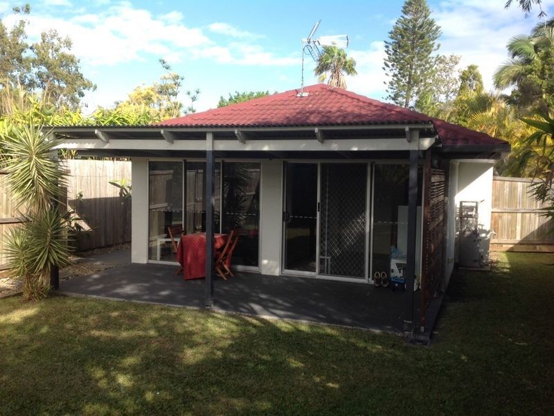 5 Lachlan Court, Helensvale QLD 4212