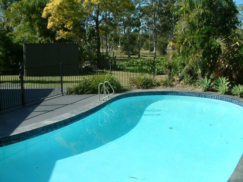 5 Lachlan Court, Helensvale QLD 4212