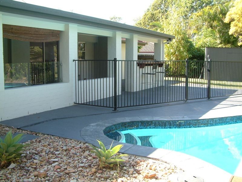 5 Lachlan Court, Helensvale QLD 4212