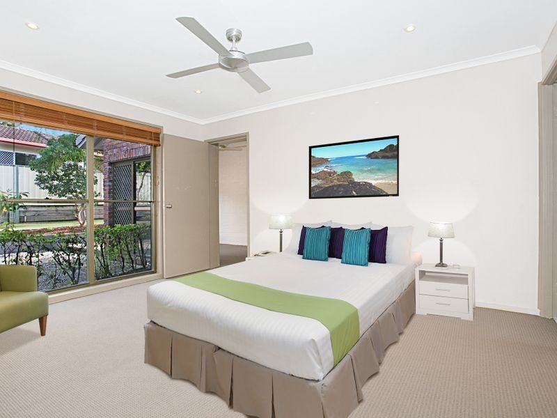 3 Wilmington Court, Helensvale QLD 4212