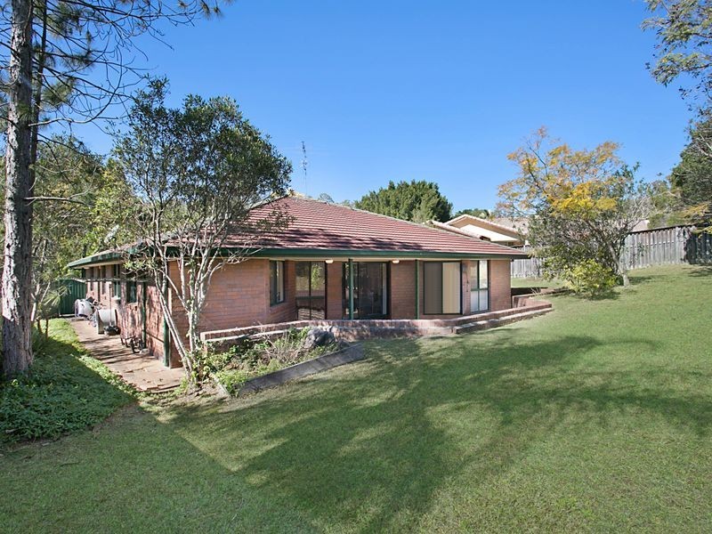 17 Pacific Pines Blvd, Pacific Pines QLD 4211