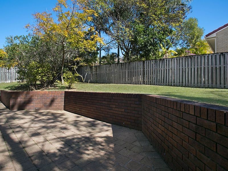 17 Pacific Pines Blvd, Pacific Pines QLD 4211