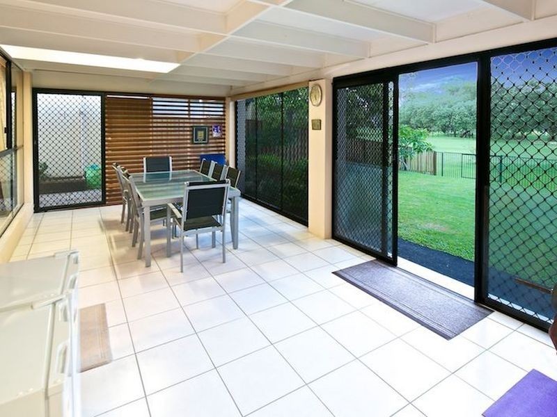 15 Wandilla Drive, Helensvale QLD 4212