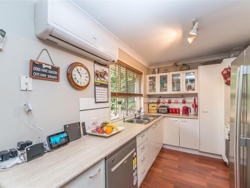 13 Pineneedle Court, Oxenford QLD 4210