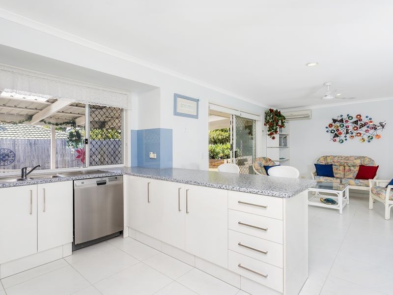 29 Cootharaba Drive, Helensvale QLD 4212