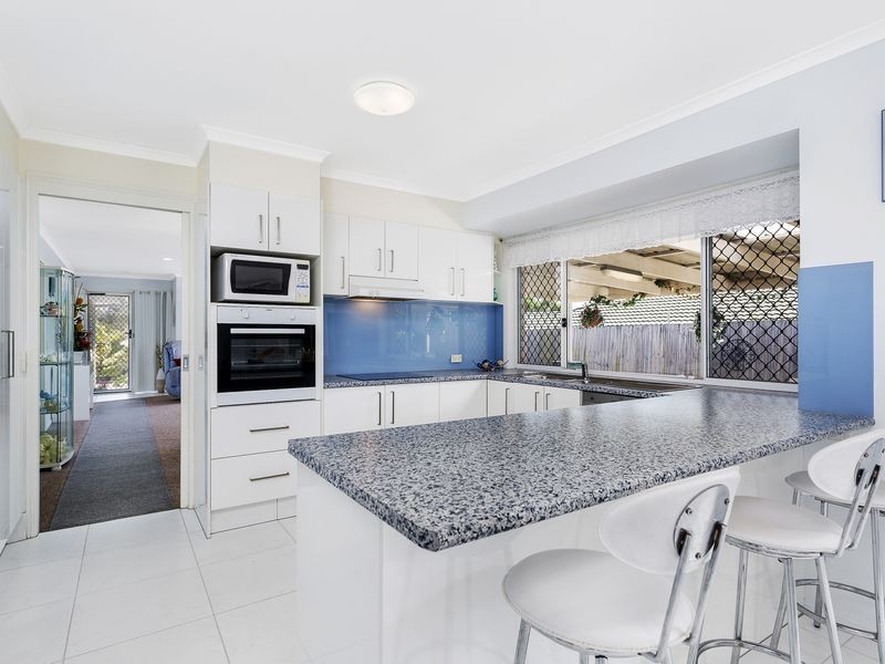 29 Cootharaba Drive, Helensvale QLD 4212