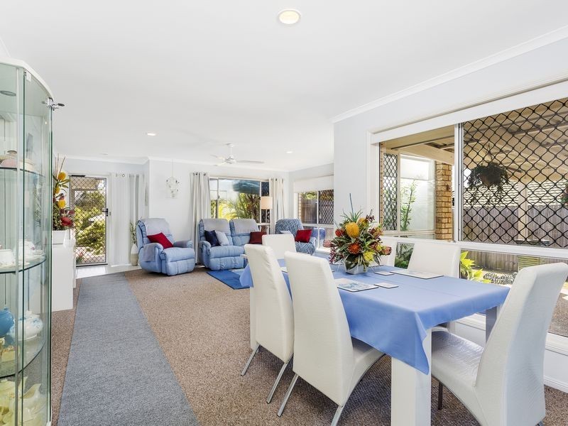 29 Cootharaba Drive, Helensvale QLD 4212