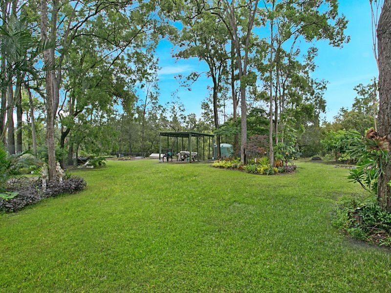 34 Riverdowns Crescent, Helensvale QLD 4212