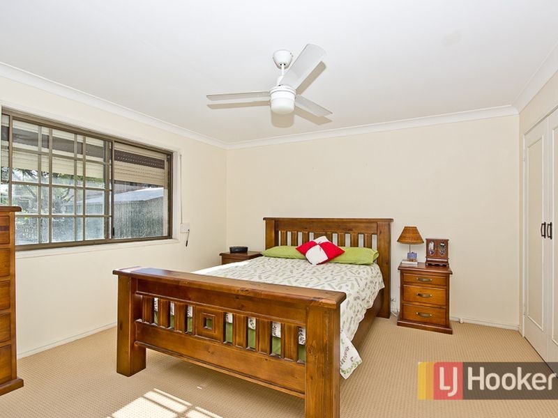 8 Wolvi Place, Helensvale QLD 4212