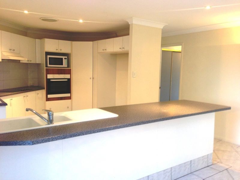 12 Benalla Crt Arundel / Parkwood, Parkwood QLD 4214