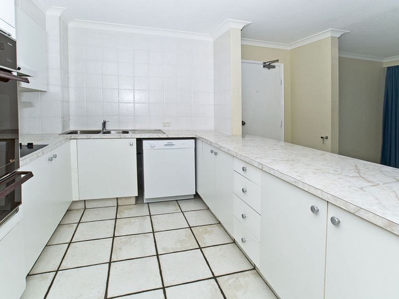 21/249 Bayview St, Runaway Bay QLD 4216