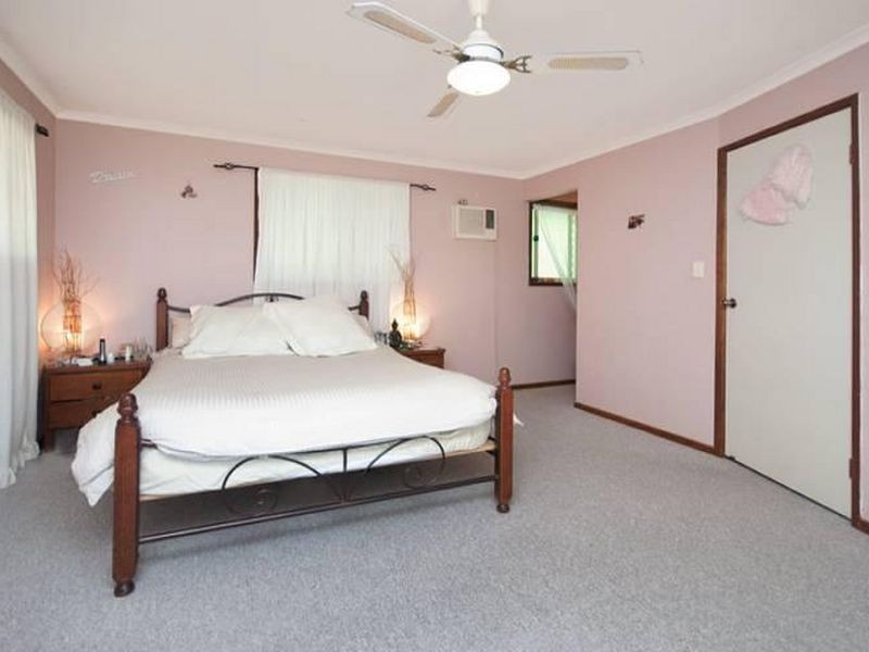 11 Leura Place, Helensvale QLD 4212