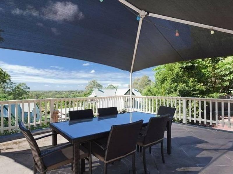 11 Leura Place, Helensvale QLD 4212
