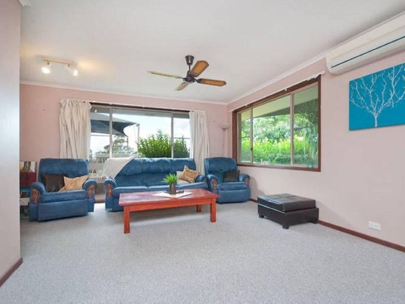 11 Leura Place, Helensvale QLD 4212