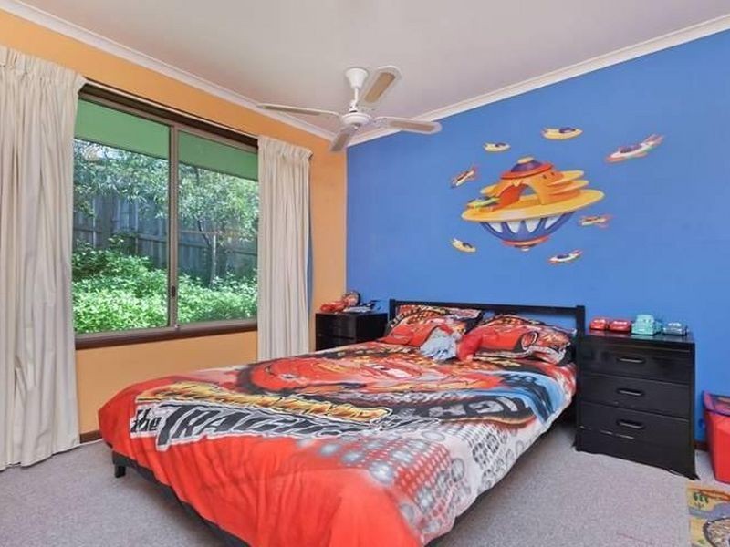 11 Leura Place, Helensvale QLD 4212