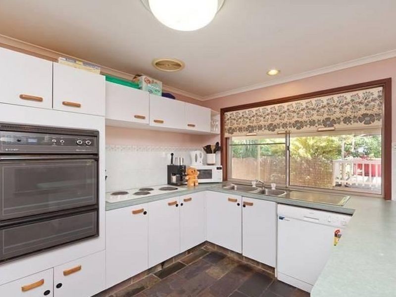 11 Leura Place, Helensvale QLD 4212