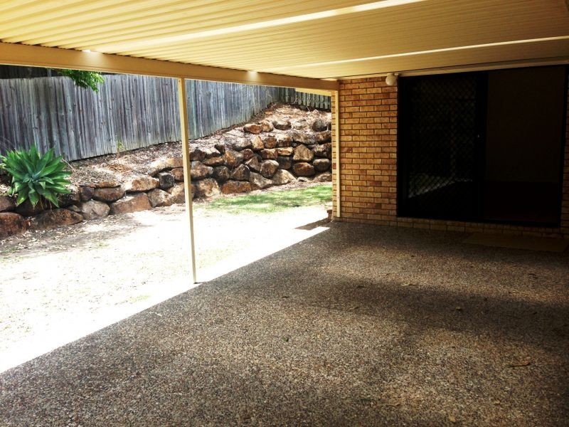 24 Laysan Crescent, Pacific Pines QLD 4211