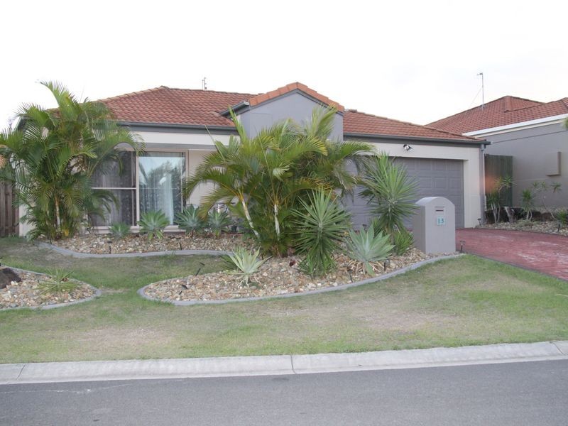 15 Harrow Place, Arundel QLD 4214