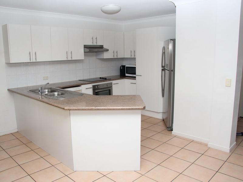 15 Harrow Place, Arundel QLD 4214