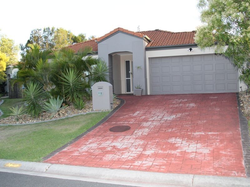15 Harrow Place, Arundel QLD 4214