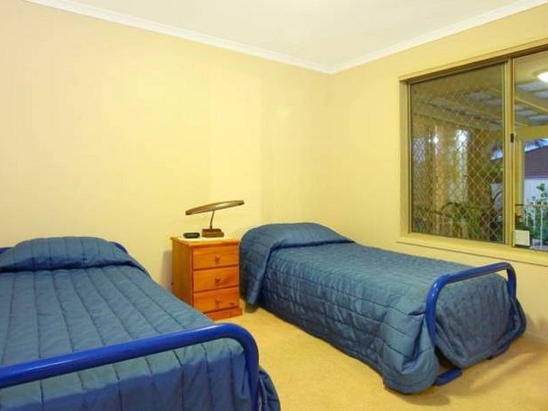 4 Maleny Pl, Helensvale QLD 4212