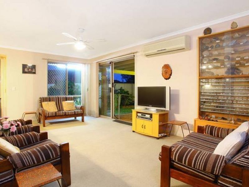 4 Maleny Pl, Helensvale QLD 4212