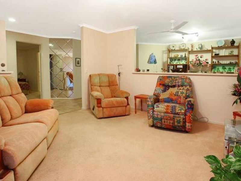 4 Maleny Pl, Helensvale QLD 4212