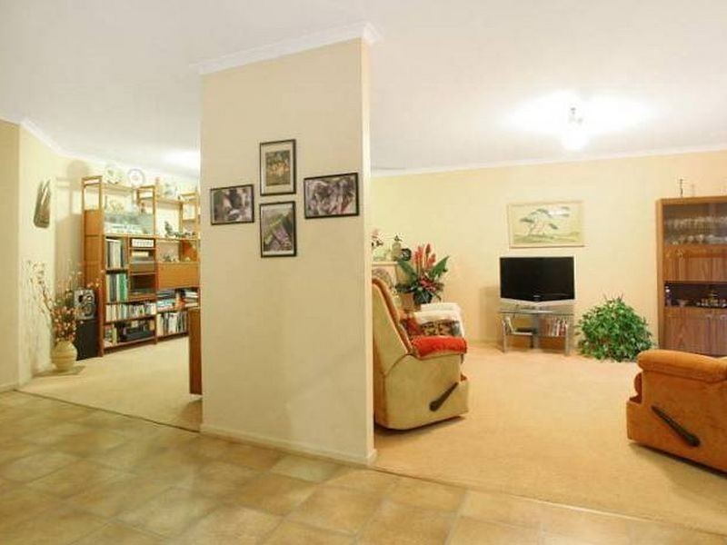 4 Maleny Pl, Helensvale QLD 4212