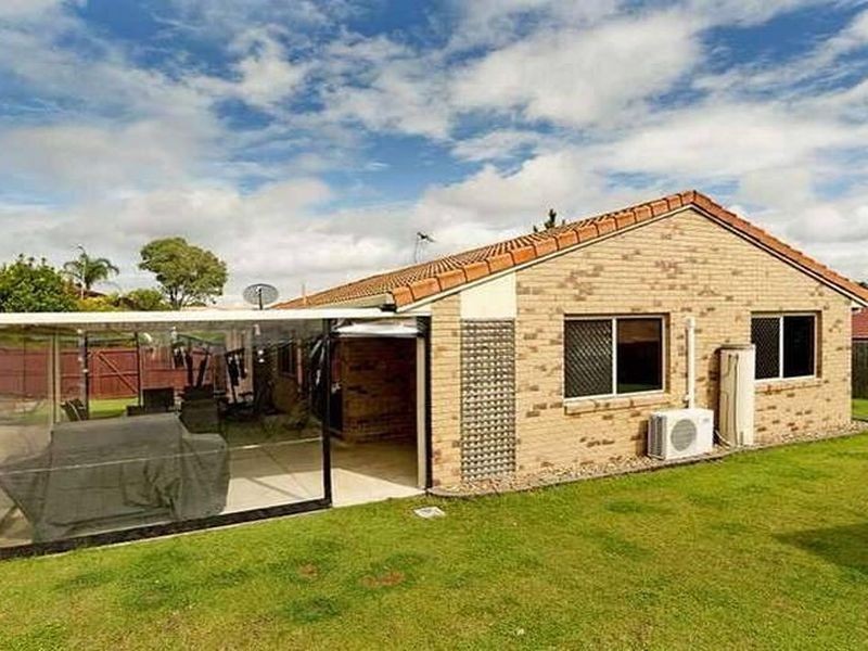 7 Weka St, Pacific Pines QLD 4211
