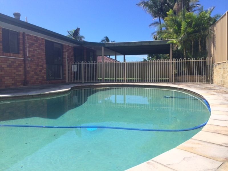 9 Peter Thompson Dr, Parkwood QLD 4214