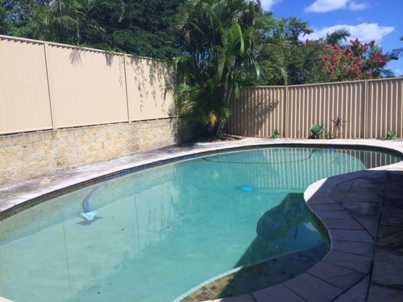 9 Peter Thompson Dr, Parkwood QLD 4214