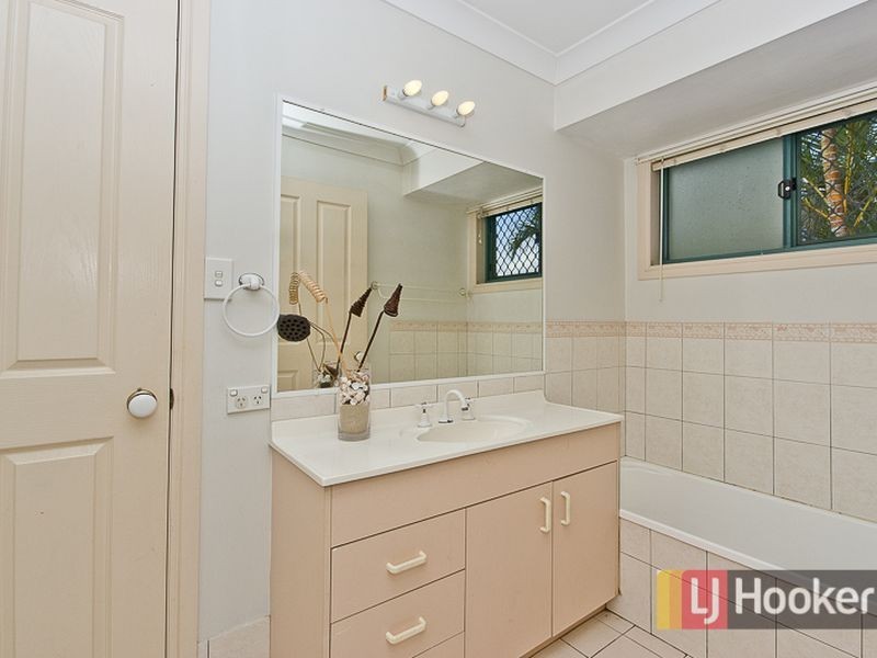 49 Lismore Drive, Helensvale QLD 4212