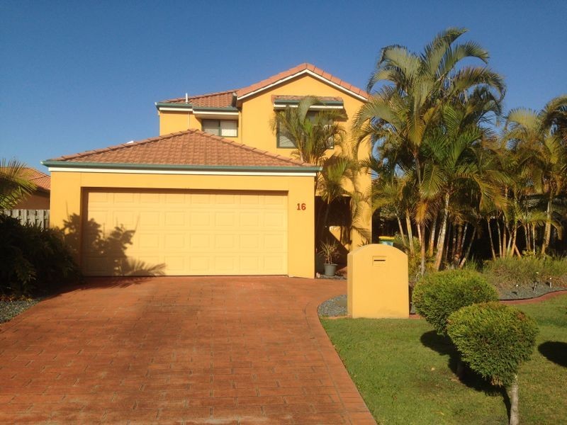 16 Oxbridge Chase, Arundel QLD 4214