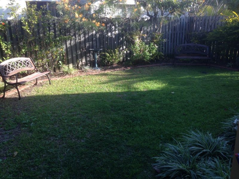 16 Oxbridge Chase, Arundel QLD 4214