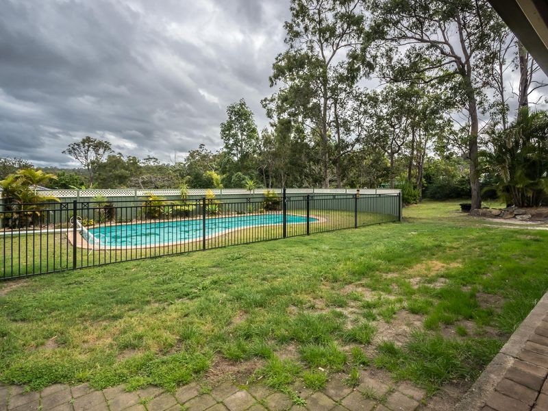 5 Iris Way, Gaven QLD 4211