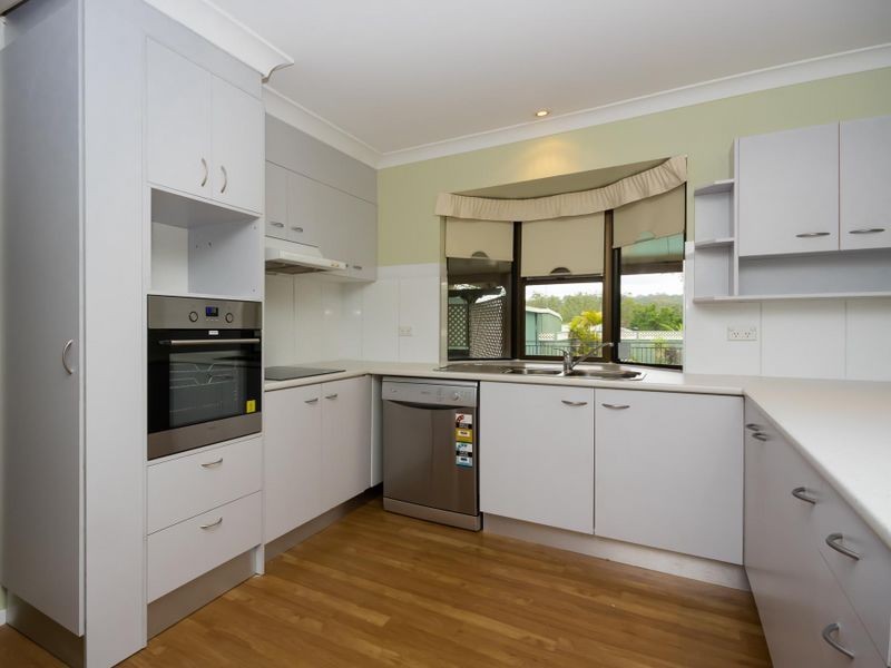 5 Iris Way, Gaven QLD 4211