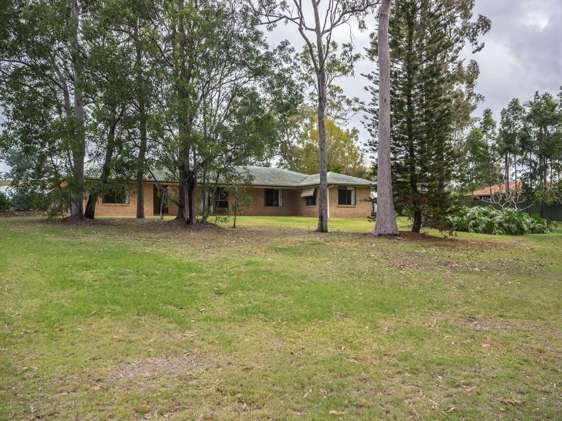 5 Iris Way, Gaven QLD 4211