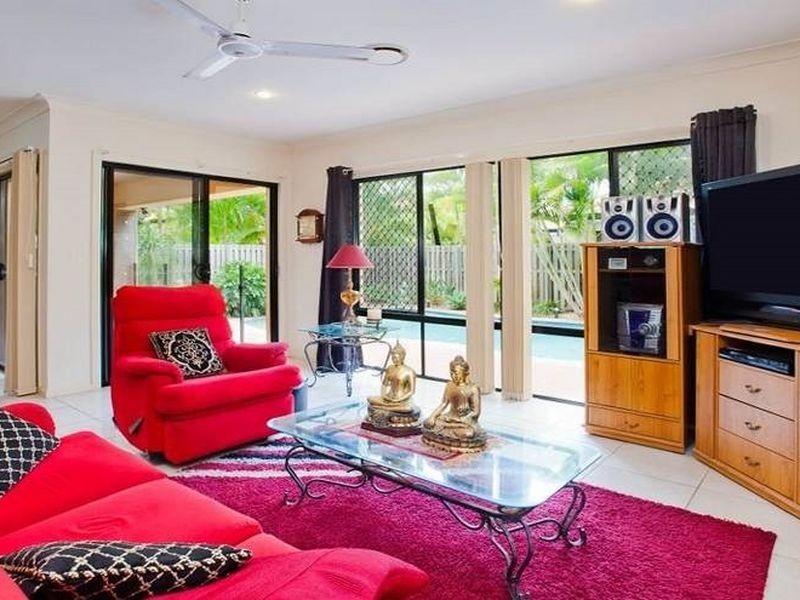 6 Joel Court, Monterey Keys QLD 4212