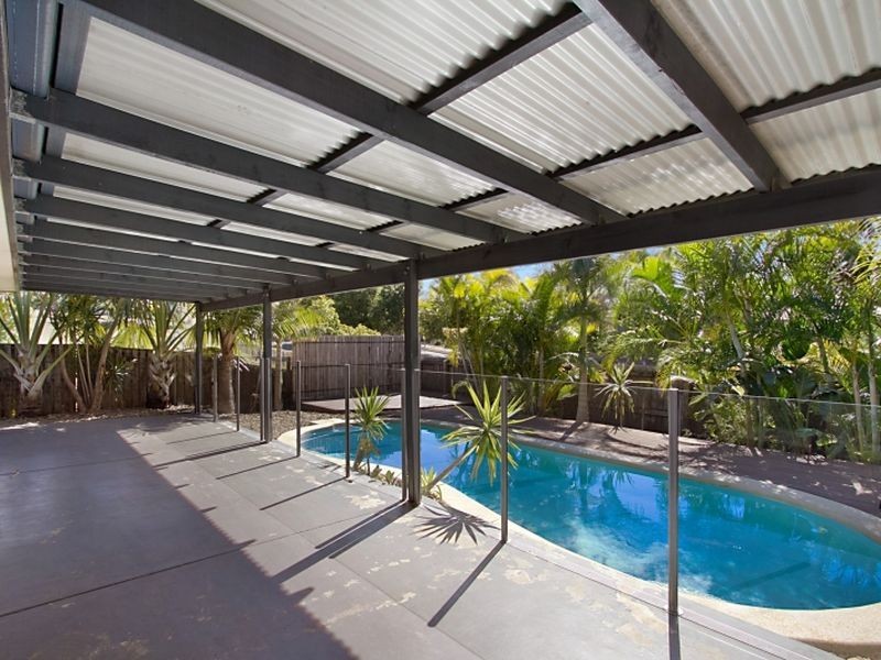 4a Hatutu Street, Pacific Pines QLD 4211