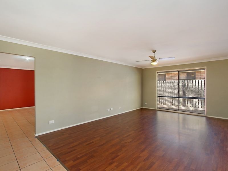 4a Hatutu Street, Pacific Pines QLD 4211