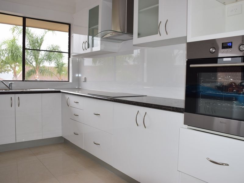 4/17 Duet Drive, Mermaid Waters QLD 4218