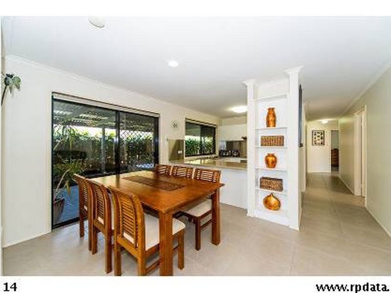 16 Drysdale Lane, Parkwood QLD 4214