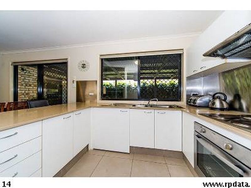 16 Drysdale Lane, Parkwood QLD 4214