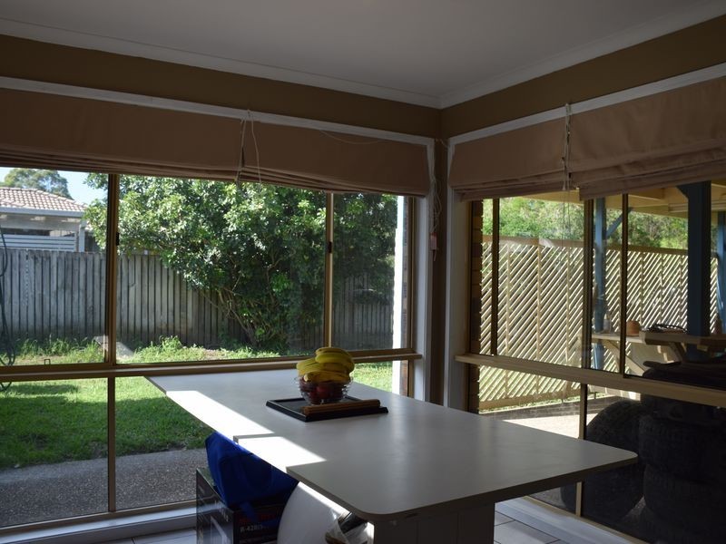 242 Mildura Drive, Helensvale QLD 4212