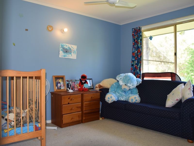 242 Mildura Drive, Helensvale QLD 4212