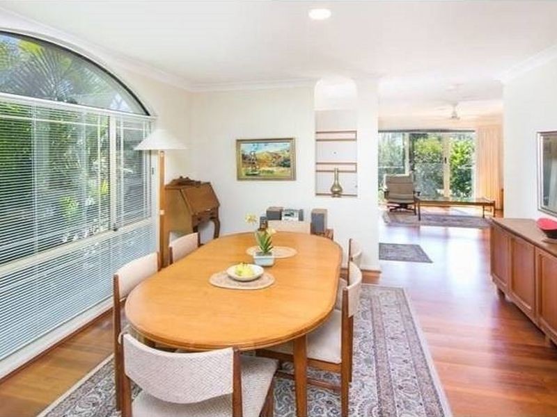 17 Doyalson Place, Helensvale QLD 4212