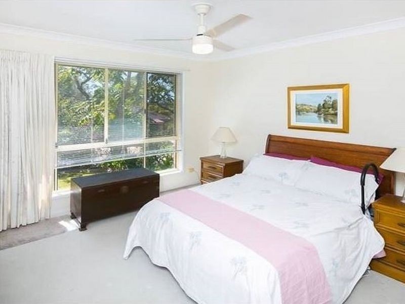 17 Doyalson Place, Helensvale QLD 4212