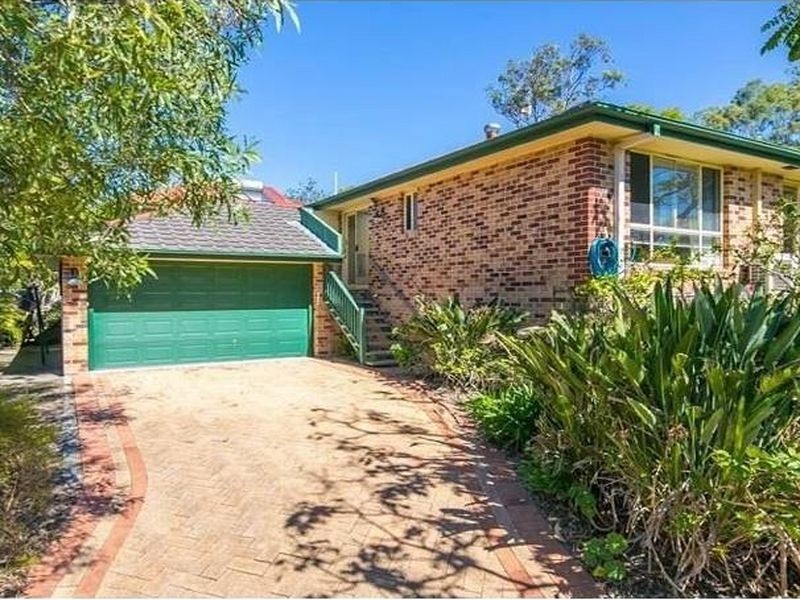 17 Doyalson Place, Helensvale QLD 4212