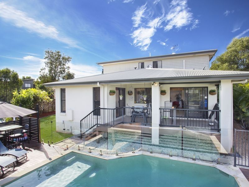 2 Nara Crescent, Oxenford QLD 4210