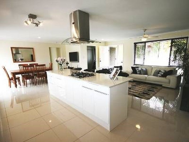 34 Kingaroy Avenue, Helensvale QLD 4212